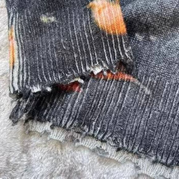 R13 NWOT Oversize Distressed Floral Sweater - Picture 6 of 7